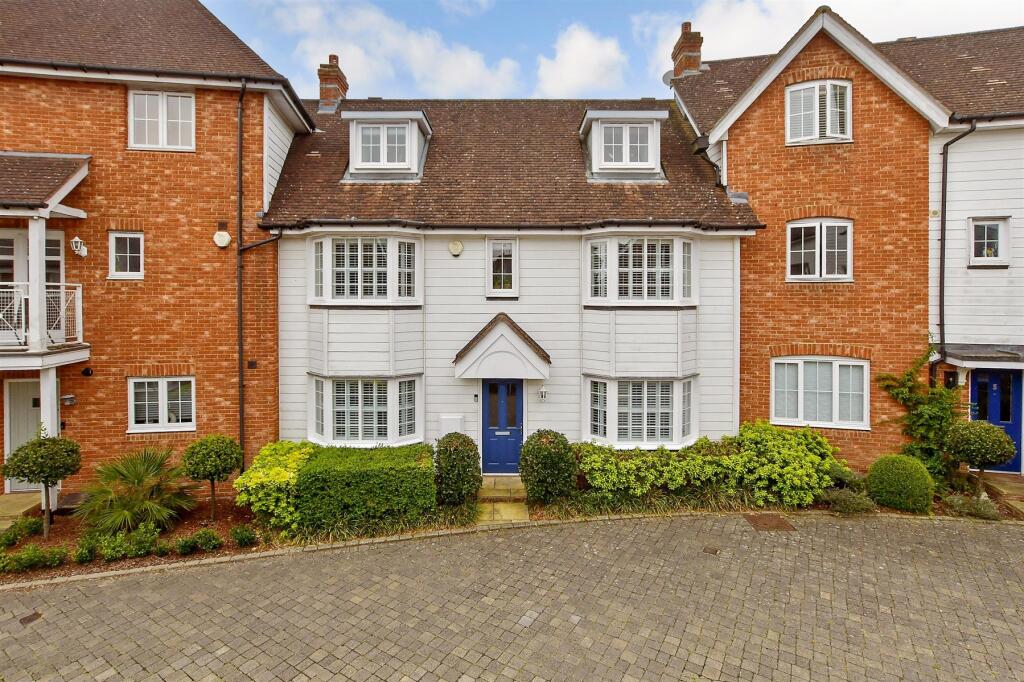 Main image of property: Orient Court, Kings Hill, West Malling, Kent