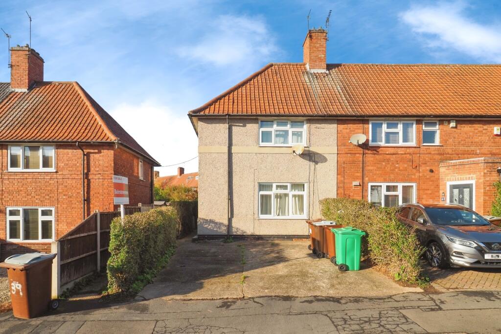 Main image of property: Olton Avenue, Beeston, Nottingham, Nottinghamshire, NG9