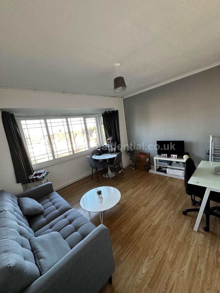 Additional image 2 of Flat 16 Weoley Court, 201 Gibbins Rd, West Midlands, B29