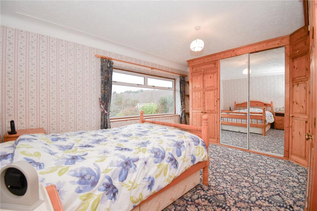 Dalesway, Heswall, Wirral photo 4
