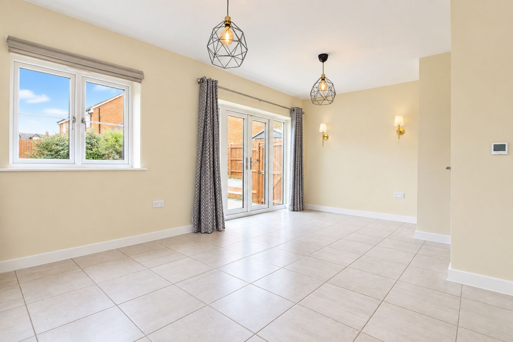 House in Clifton, Hoo Hill - More