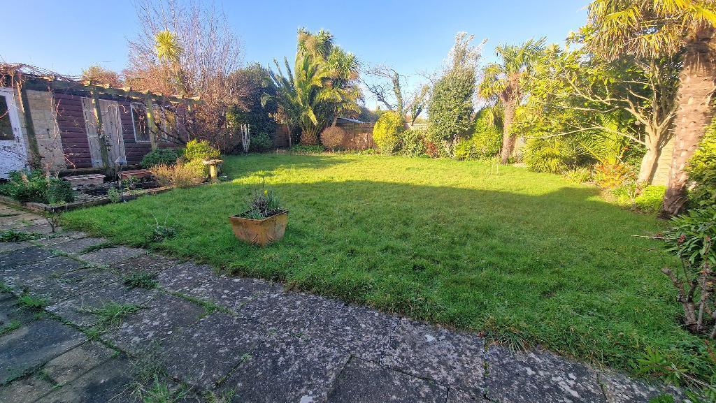 Meadow Drive, Bembridge, Isle of Wight, PO35 5XZ photo 4