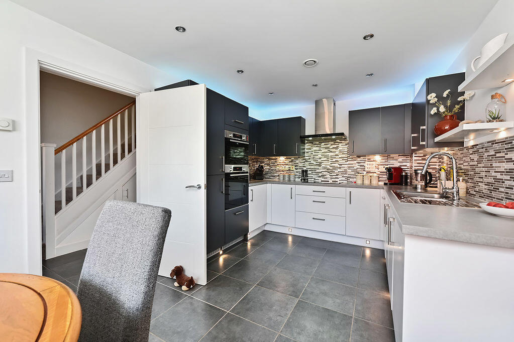 The Old Dairy Mews, Chineham - View 5