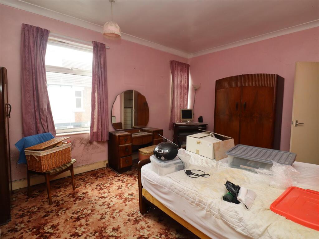 House in Sheffield - More