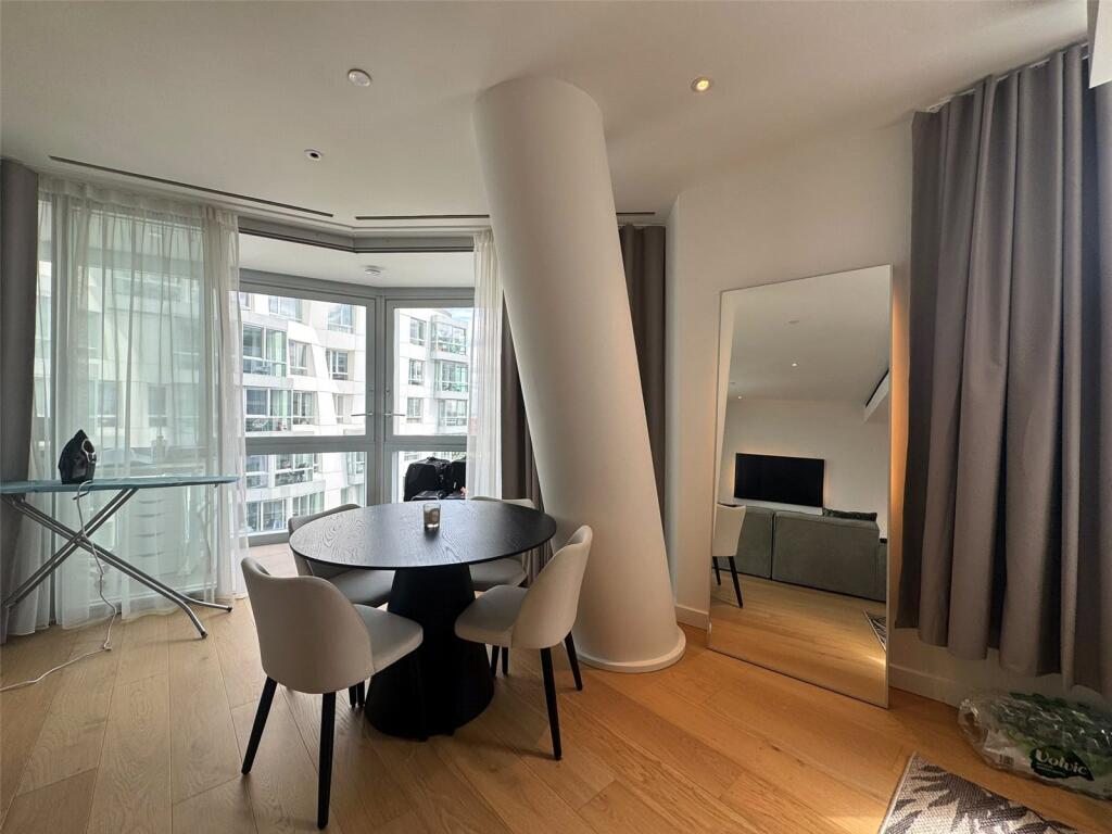 Apartment in London - View 5