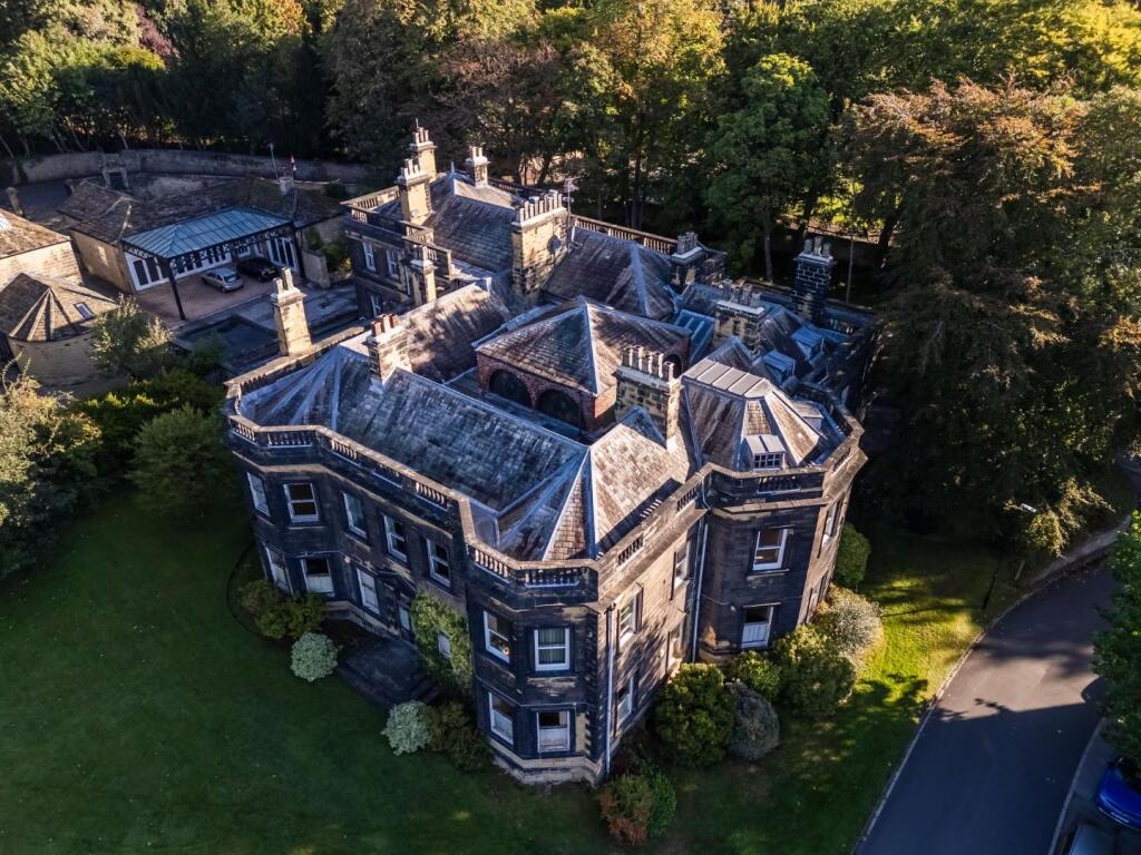 Check out this 19 bedroom detached house for sale on Rightmove — photo 3
