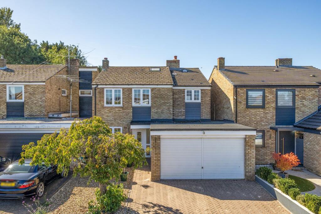 Main image of property: Taylors Close, Meppershall, SG17