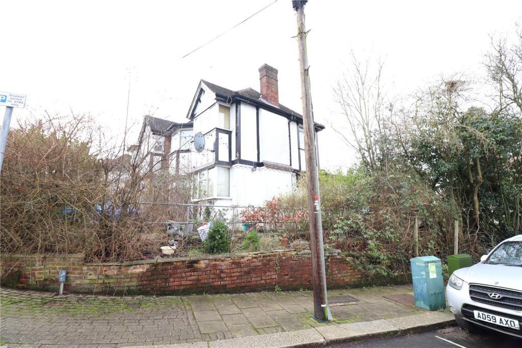 House in London, Kingsbury - View 3