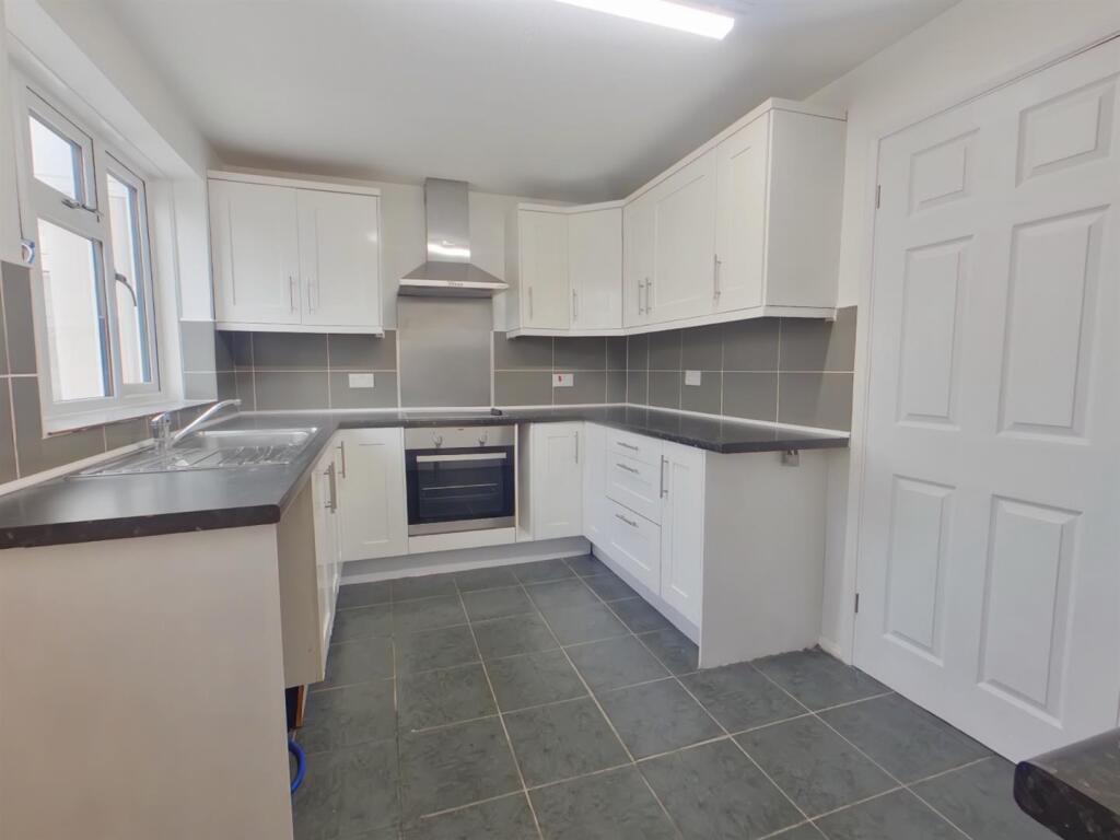 House in Gosport, Hampshire - View 3
