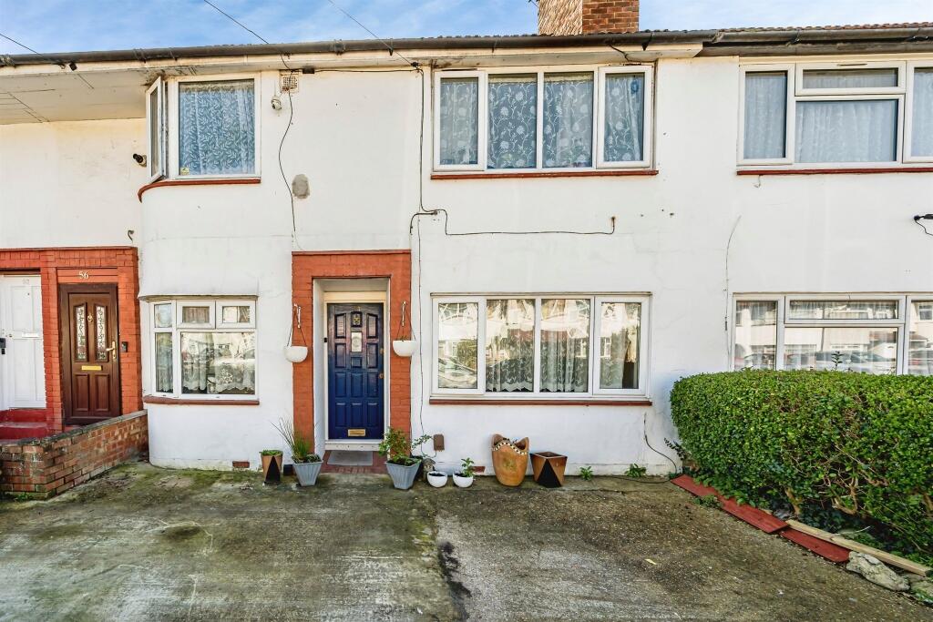 Main image of property: Cornwall Avenue, Slough