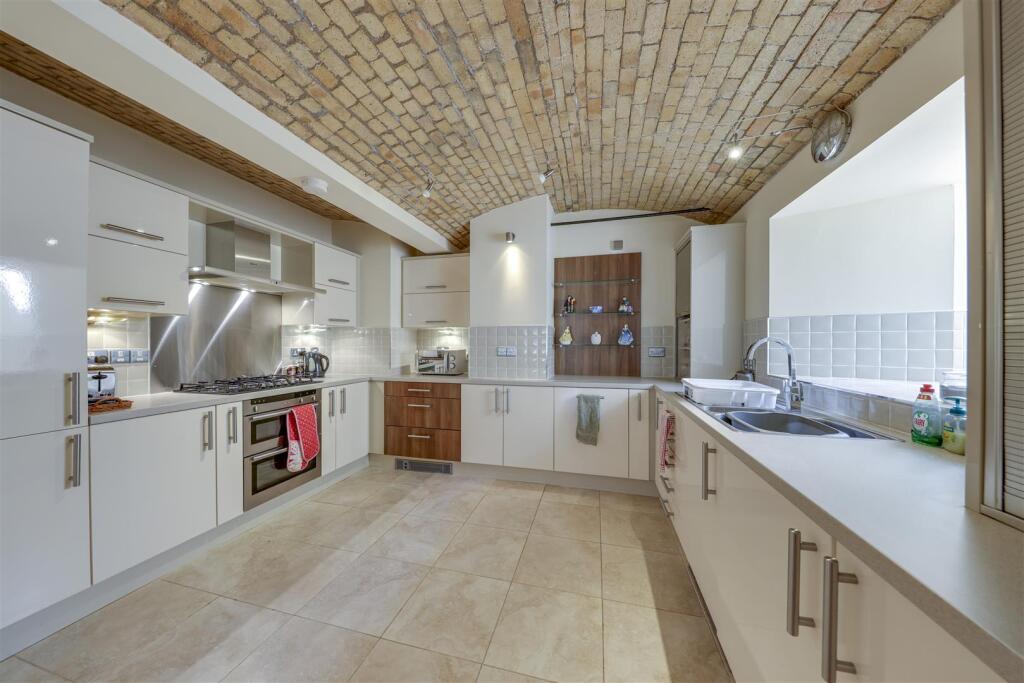 Additional image 13 of Lea Bank Hall, College Lane, Rawtenstall, Rossendale - Incredible, Spacious Apartment In Unique, Exclusive Gated Setting