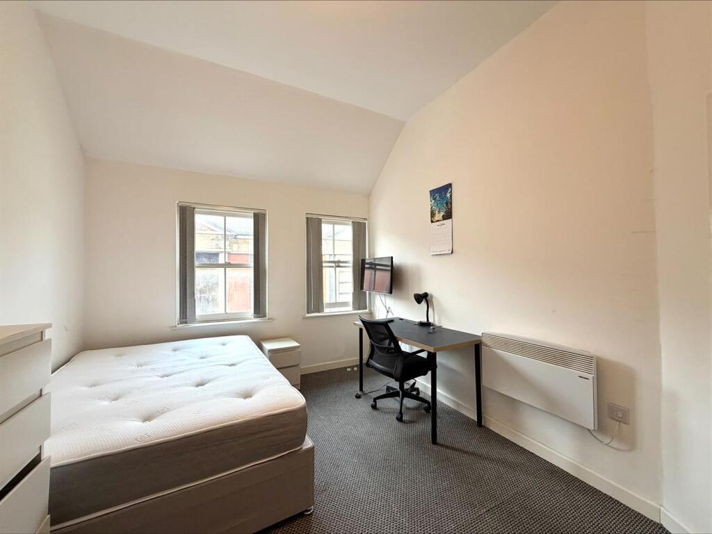 Main image of property: Pocklingtons Walk, Leicester