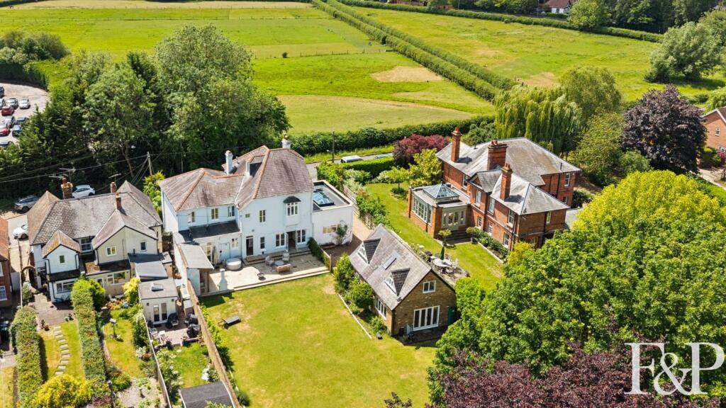 Main image of property: Long Boyds, Hedsor Road, Bourne End