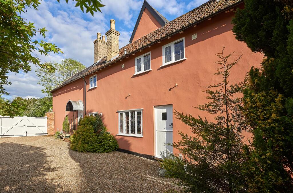 4-bed house on Shotford Road, Harleston, £725,000