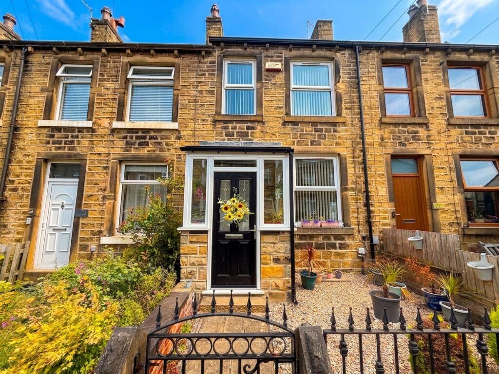 2-bed terraced on Senior Street, Huddersfield, HD5, £160,000