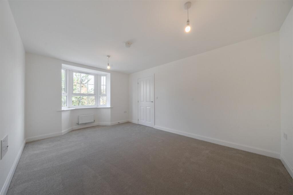 House in Hemel Hempstead - View 2