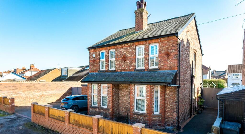 Main image of property: Cambridge Drive, Crosby, Liverpool