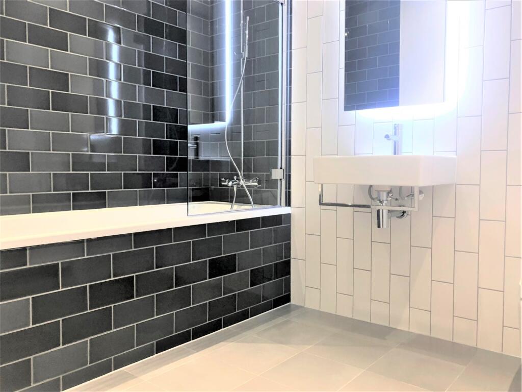Apartment in London - View 3