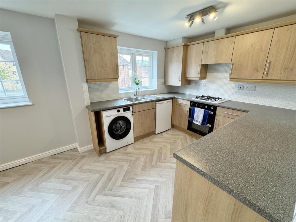 Apartment in Mansfield, Nottinghamshire - View 3