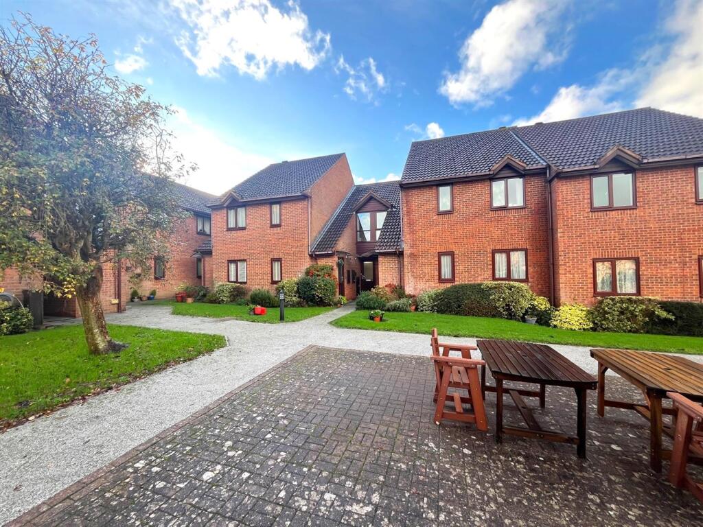 Main image of property: Fallodon Court, Henleaze level access to doctors & Waitrose supermarket