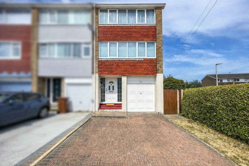 4-bed terraced on Broadview Avenue, Rainham, Kent, ME8, £350,000