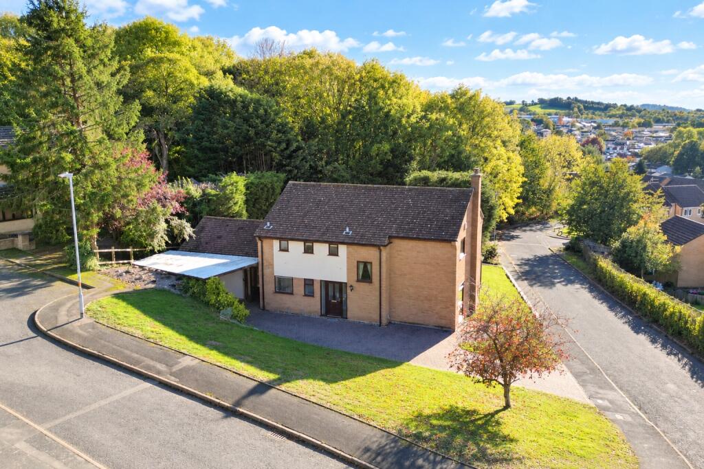 Muirfield Drive, Daventry, NN11 4SL