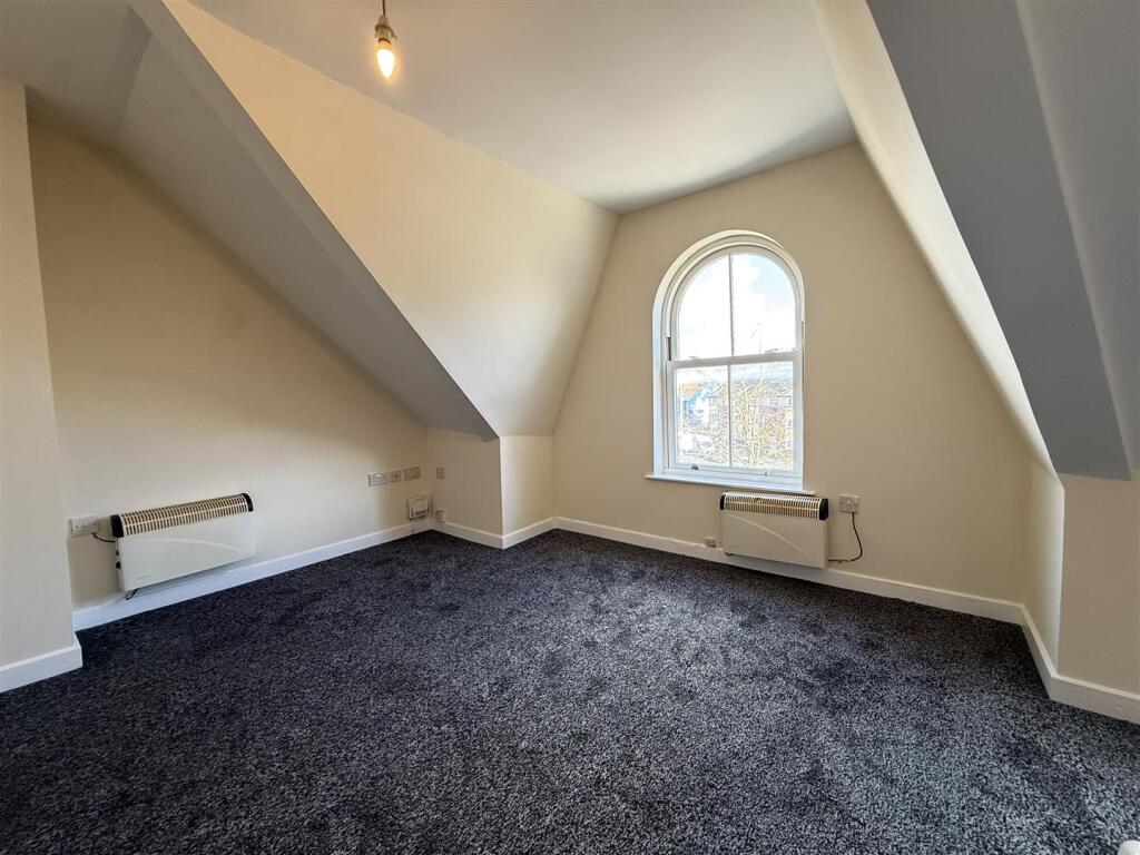 Main image of property: Boulevard, Hull