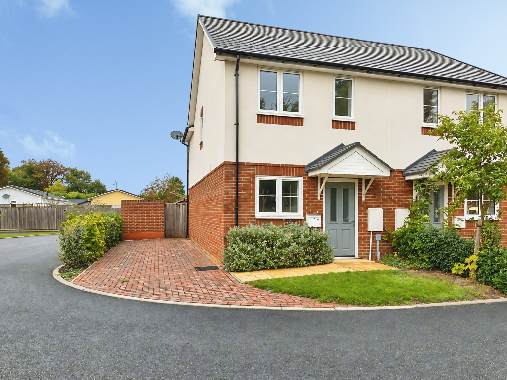 Main image of property: Shaw Close, Fowlmere, SG8