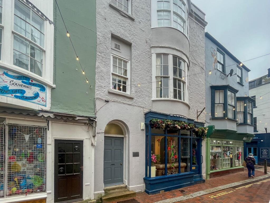 Main image of property: 23 St Alban Street, Weymouth, DT4 8BZ