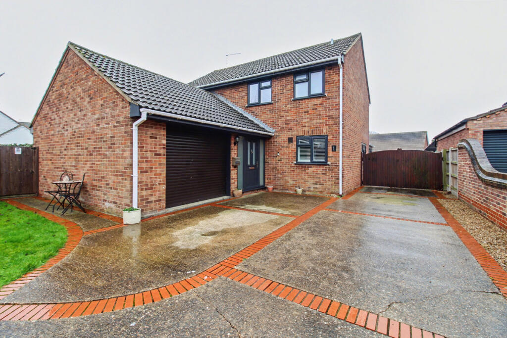 Main image of property: Winmer Avenue, Winterton on Sea, NR29 4