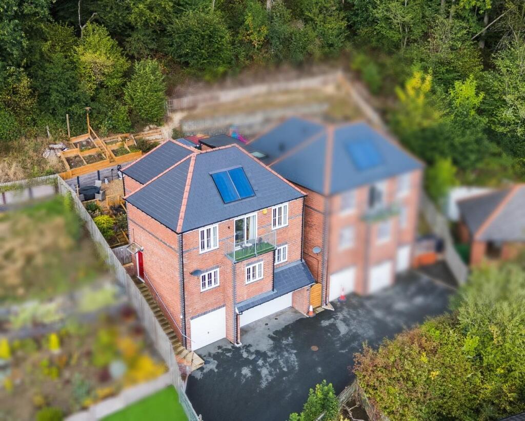 4-bed detached on Hendidley Way, Newtown, £300,000