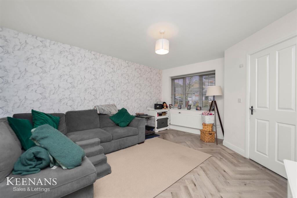 Entwistle Drive, Blackburn photo 3