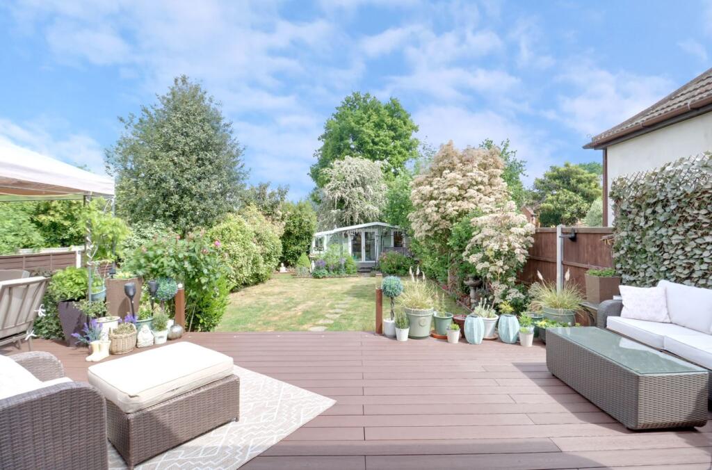 House in Rainham, South Hornchurch - View 4