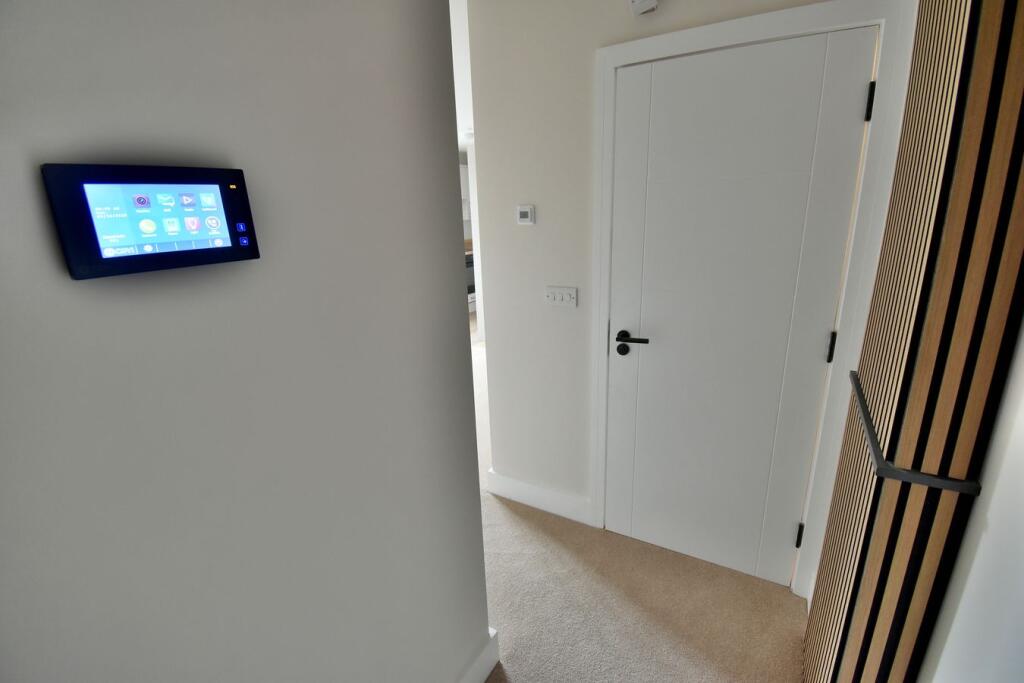 Apartment in Ferndown, Ferndown Town Centre - View 5