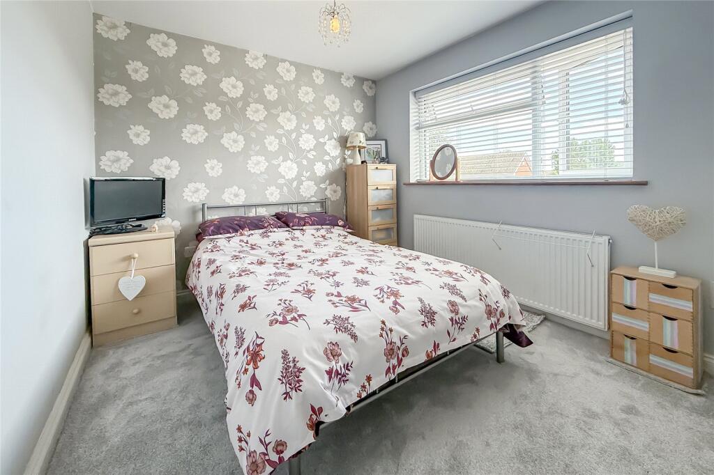 House in St Albans, Sandridge - More