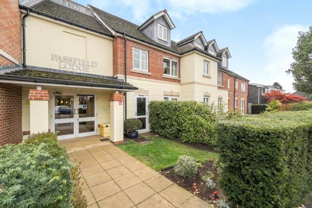 Main image of property: Guildford Road, Lightwater, Surrey, GU18