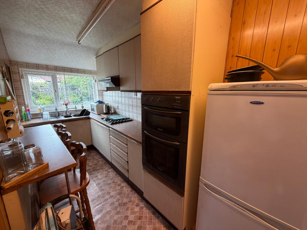 Hembury Avenue, Manchester, M19 1FH, Burnage photo 4