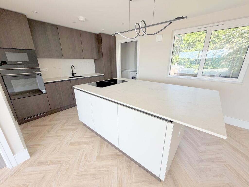 Apartment in Poole - View 5
