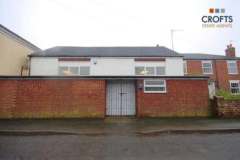 Main image of property: TOWNSIDE, EAST HALTON