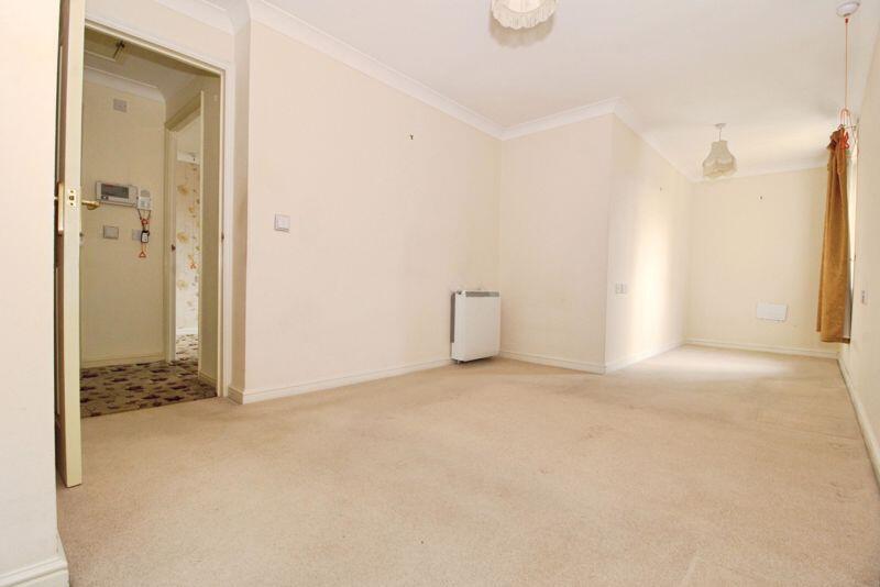 Apartment in Walsall, Leighswood - View 5