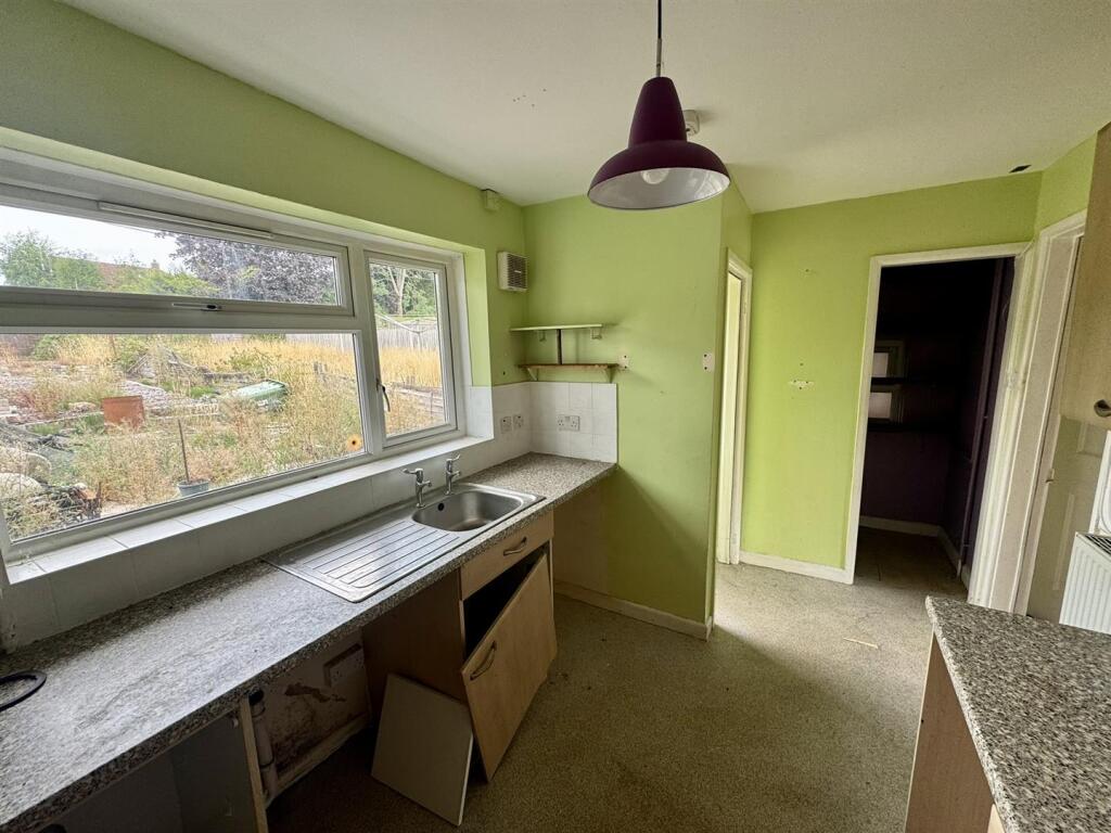 House in Whitchurch, Waymills - View 2