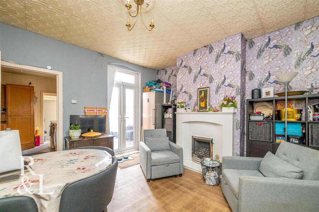 House in Wolverhampton - View 4