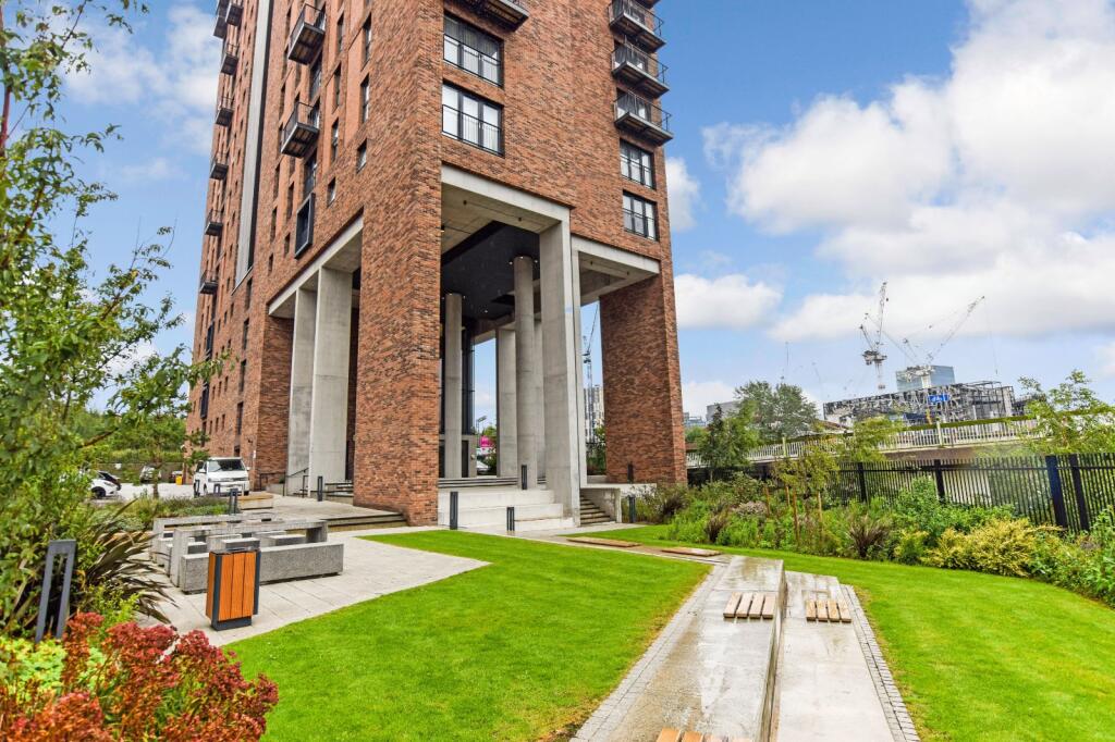 Apartment in Salford, Ordsall - View 4
