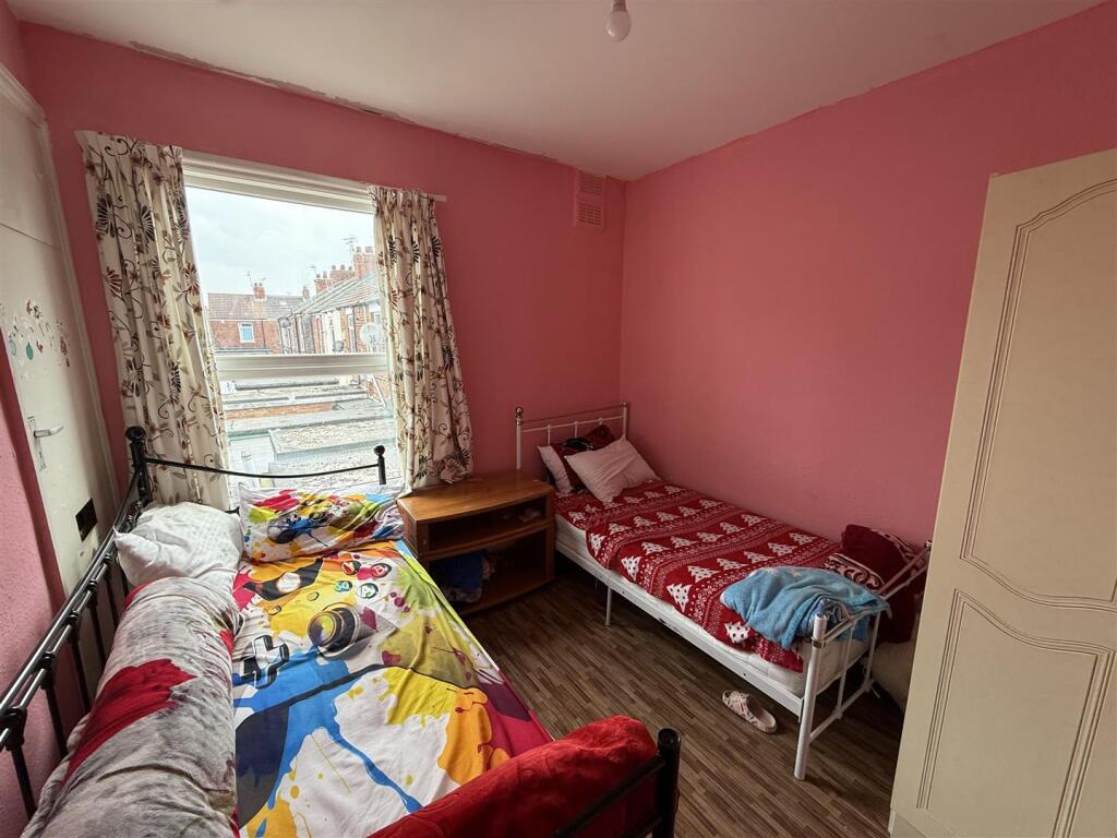 House in Hull, Kingston upon Hull - View 4
