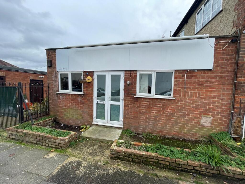 Main image of property: Unit 2, Oakleigh Road North, Whetstone, N20