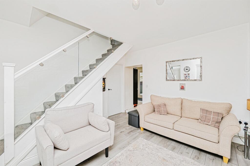 House in Cardiff, Ogmore Valley - View 5