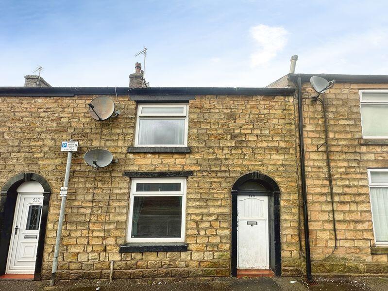 2-bed house on Rochdale Old Road, Bury, £150,000