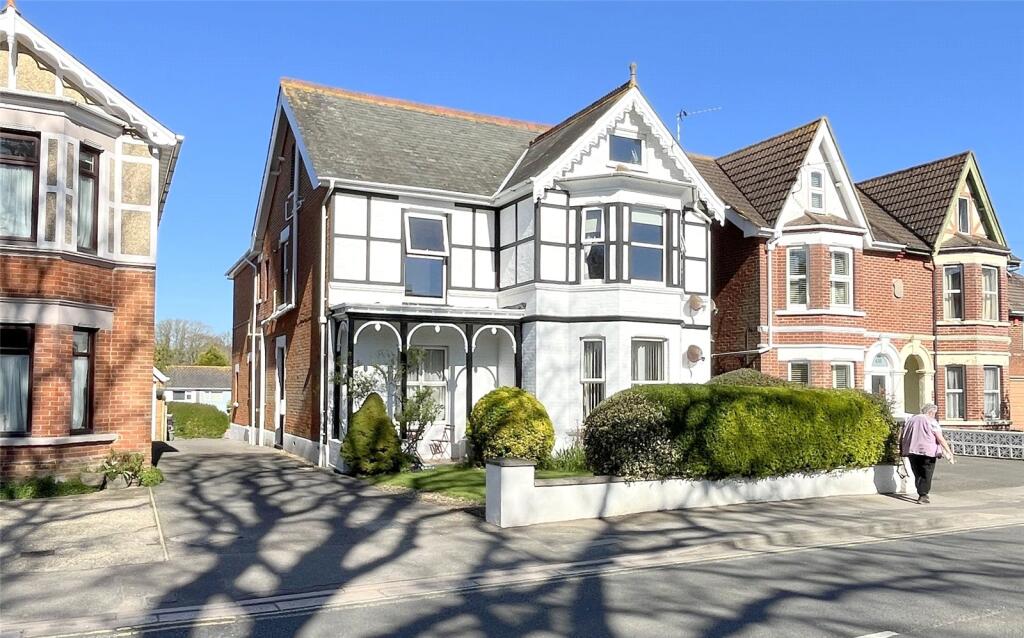 Main image of property: Lymington Road, Highcliffe, Christchurch, Dorset, BH23