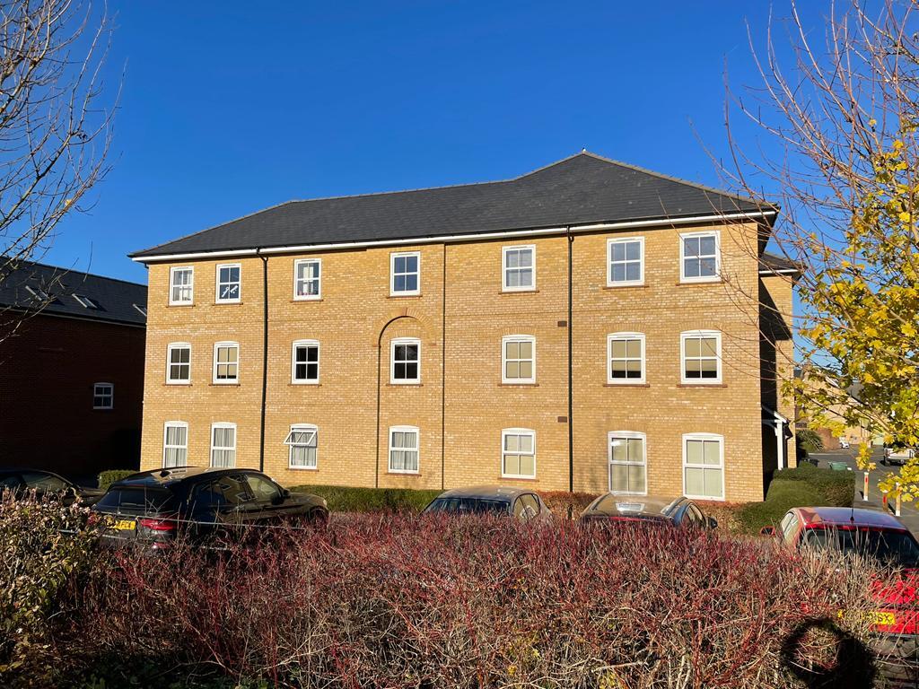 Main image of property: Woolston Place, Sherfield-on-Loddon, Hook, RG27 0FH