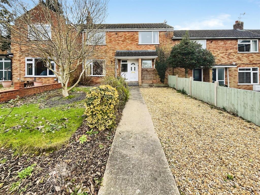 Main image of property: Moat Close, Bubbenhall, Coventry